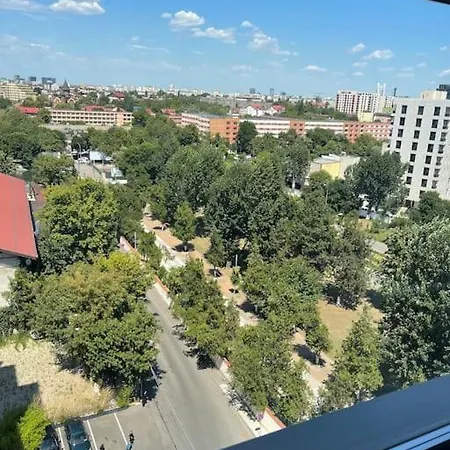 Apartment Beautiful Studio With Politehnica Park View