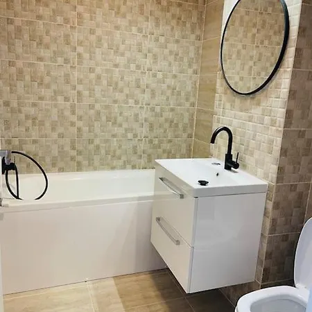 Beautiful Studio With Politehnica Park View Apartment